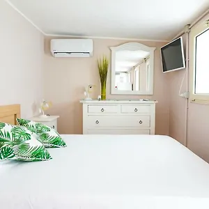 Aurelia - Modern Seafront Studio Flumini di Quartu